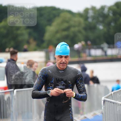 30.08.2026 - Elbe Triathlon Hamburg LAZAROV Photography http://msf.ph/oto/10030911 30.08.2026 08:30:51 Schwimmen 211 meine-sportfotos.de