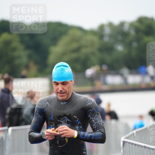 30.08.2026 - Elbe Triathlon Hamburg LAZAROV Photography http://msf.ph/oto/10030914 30.08.2026 08:30:51 Schwimmen 211 meine-sportfotos.de