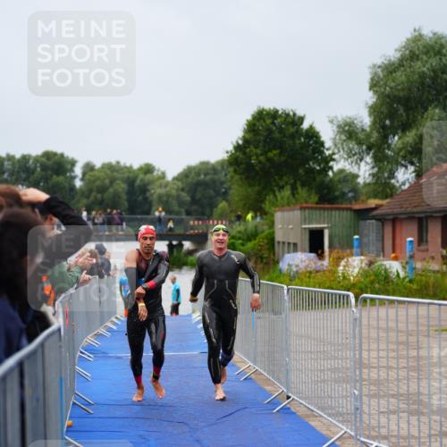 30.08.2026 - Elbe Triathlon Hamburg LAZAROV Photography http://msf.ph/oto/10030940 30.08.2026 08:31:46 Schwimmen 200, 228 meine-sportfotos.de