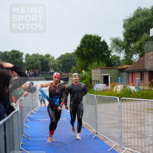 30.08.2026 - Elbe Triathlon Hamburg LAZAROV Photography http://msf.ph/oto/10030943 30.08.2026 08:31:46 Schwimmen 200, 228 meine-sportfotos.de