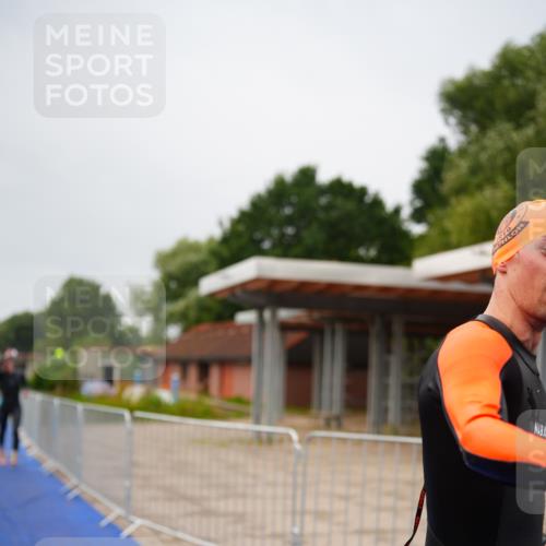 30.08.2026 - Elbe Triathlon Hamburg LAZAROV Photography http://msf.ph/oto/10031012 30.08.2026 08:32:24 Schwimmen 196, 220, 231 meine-sportfotos.de