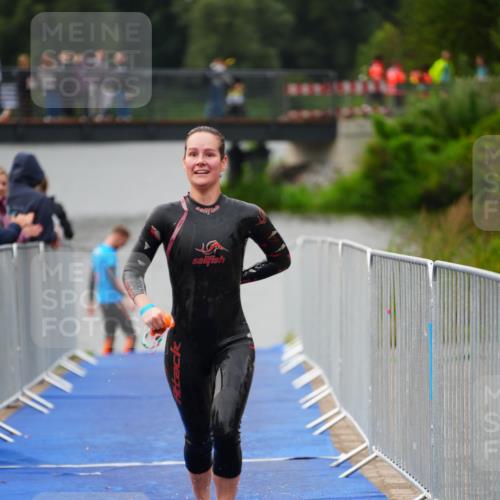 30.08.2026 - Elbe Triathlon Hamburg LAZAROV Photography http://msf.ph/oto/10031042 30.08.2026 08:33:05 Schwimmen 390 meine-sportfotos.de