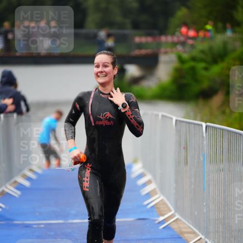 30.08.2026 - Elbe Triathlon Hamburg LAZAROV Photography http://msf.ph/oto/10031045 30.08.2026 08:33:06 Schwimmen 390 meine-sportfotos.de