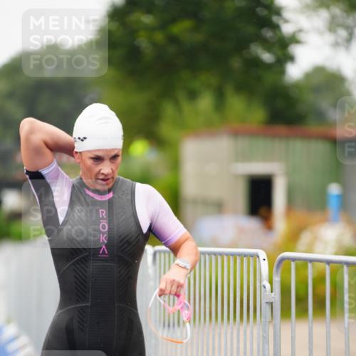 30.08.2026 - Elbe Triathlon Hamburg LAZAROV Photography http://msf.ph/oto/10031111 30.08.2026 08:35:02 Schwimmen 309, 368 meine-sportfotos.de
