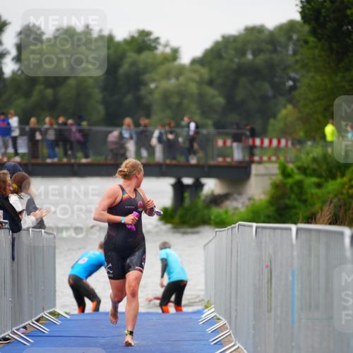 30.08.2026 - Elbe Triathlon Hamburg LAZAROV Photography http://msf.ph/oto/10031142 30.08.2026 08:35:12 Schwimmen 322, 334, 368 meine-sportfotos.de