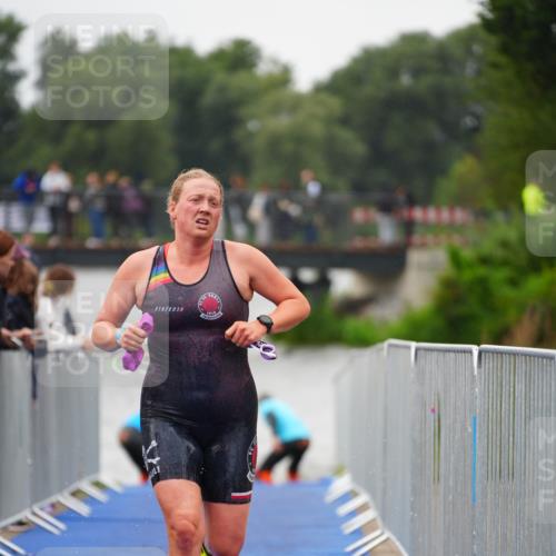 30.08.2026 - Elbe Triathlon Hamburg LAZAROV Photography http://msf.ph/oto/10031157 30.08.2026 08:35:14 Schwimmen 322, 334, 368 meine-sportfotos.de