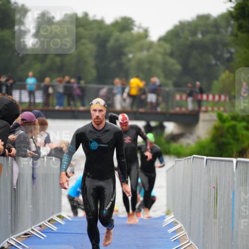 30.08.2026 - Elbe Triathlon Hamburg LAZAROV Photography http://msf.ph/oto/10031210 30.08.2026 08:35:56 Schwimmen 312 meine-sportfotos.de