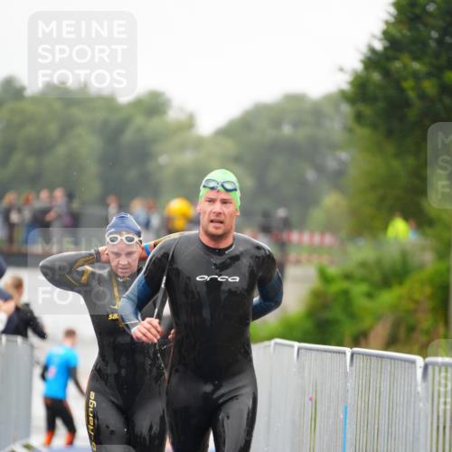 30.08.2026 - Elbe Triathlon Hamburg LAZAROV Photography http://msf.ph/oto/10031251 30.08.2026 08:36:04 Schwimmen 254, 280, 312, 356 meine-sportfotos.de