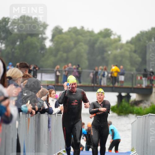 30.08.2026 - Elbe Triathlon Hamburg LAZAROV Photography http://msf.ph/oto/10031271 30.08.2026 08:36:08 Schwimmen 254, 269, 280, 312, 356, 374 meine-sportfotos.de