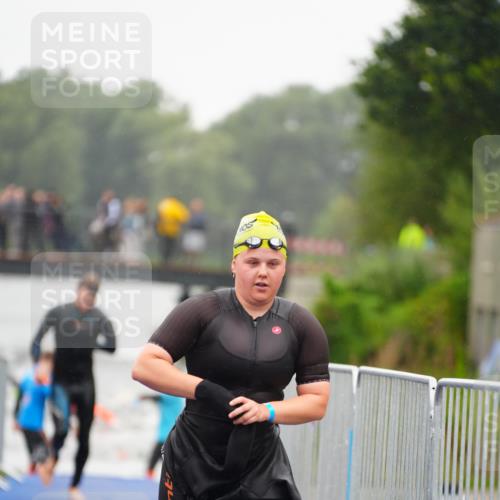 30.08.2026 - Elbe Triathlon Hamburg LAZAROV Photography http://msf.ph/oto/10031299 30.08.2026 08:36:13 Schwimmen 254, 269, 280, 312, 356, 374 meine-sportfotos.de