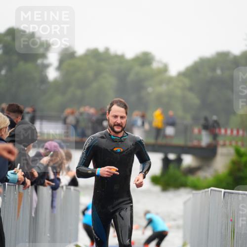 30.08.2026 - Elbe Triathlon Hamburg LAZAROV Photography http://msf.ph/oto/10031314 30.08.2026 08:36:16 Schwimmen 254, 269, 280, 294, 356, 374 meine-sportfotos.de