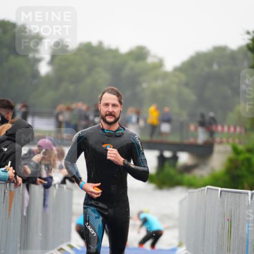 30.08.2026 - Elbe Triathlon Hamburg LAZAROV Photography http://msf.ph/oto/10031317 30.08.2026 08:36:17 Schwimmen 254, 269, 280, 294, 356, 374 meine-sportfotos.de