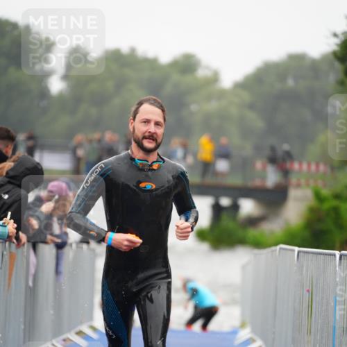 30.08.2026 - Elbe Triathlon Hamburg LAZAROV Photography http://msf.ph/oto/10031319 30.08.2026 08:36:17 Schwimmen 254, 269, 280, 294, 356, 374 meine-sportfotos.de