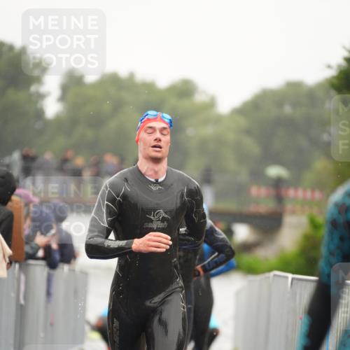 30.08.2026 - Elbe Triathlon Hamburg LAZAROV Photography http://msf.ph/oto/10031400 30.08.2026 08:36:42 Schwimmen 244, 290, 307, 308, 326, 328, 335, 360, 382, 388 meine-sportfotos.de