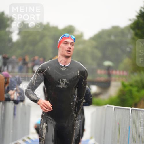 30.08.2026 - Elbe Triathlon Hamburg LAZAROV Photography http://msf.ph/oto/10031403 30.08.2026 08:36:42 Schwimmen 244, 290, 307, 308, 326, 328, 335, 360, 382, 388 meine-sportfotos.de