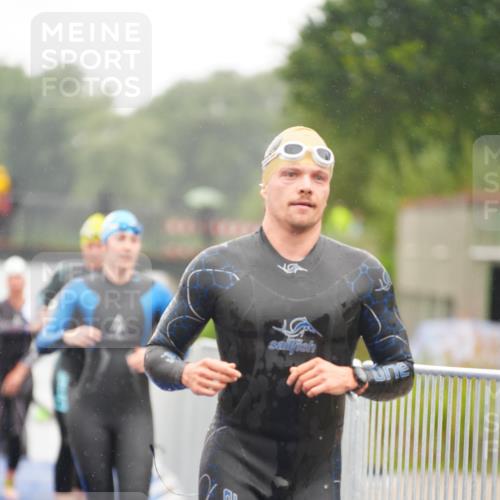 30.08.2026 - Elbe Triathlon Hamburg LAZAROV Photography http://msf.ph/oto/10031415 30.08.2026 08:36:44 Schwimmen 244, 268, 290, 307, 308, 326, 328, 335, 360, 382, 388 meine-sportfotos.de