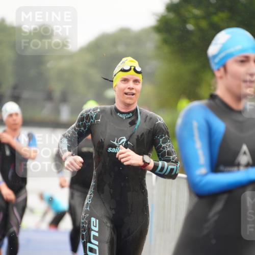 30.08.2026 - Elbe Triathlon Hamburg LAZAROV Photography http://msf.ph/oto/10031429 30.08.2026 08:36:47 Schwimmen 244, 268, 290, 307, 308, 326, 328, 335, 382, 388 meine-sportfotos.de