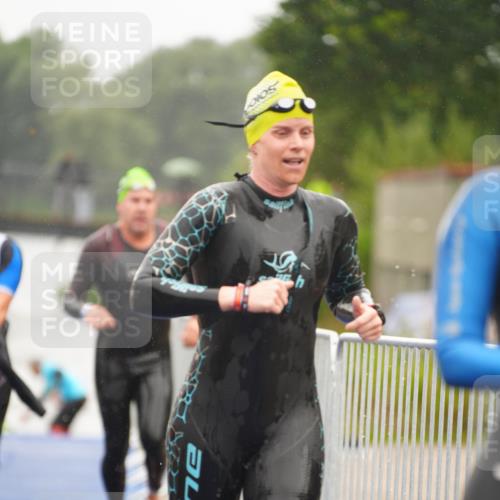 30.08.2026 - Elbe Triathlon Hamburg LAZAROV Photography http://msf.ph/oto/10031431 30.08.2026 08:36:47 Schwimmen 244, 268, 290, 307, 308, 326, 328, 335, 382, 388 meine-sportfotos.de