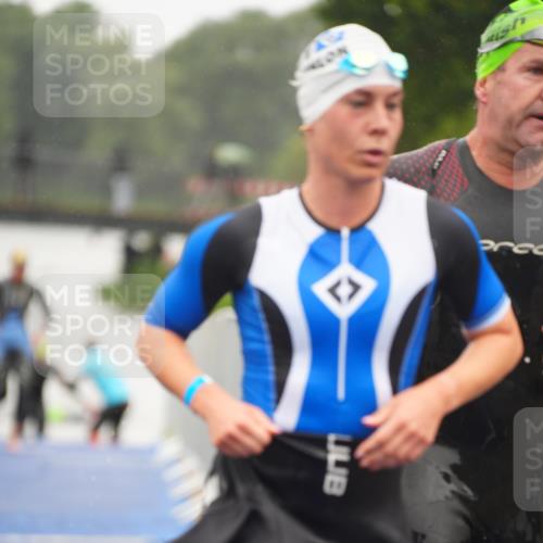 30.08.2026 - Elbe Triathlon Hamburg LAZAROV Photography http://msf.ph/oto/10031448 30.08.2026 08:36:50 Schwimmen 244, 268, 290, 307, 308, 326, 328, 335, 382, 388 meine-sportfotos.de