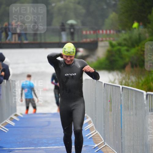 30.08.2026 - Elbe Triathlon Hamburg LAZAROV Photography http://msf.ph/oto/10031483 30.08.2026 08:37:00 Schwimmen 268, 272, 290, 335, 372, 382 meine-sportfotos.de