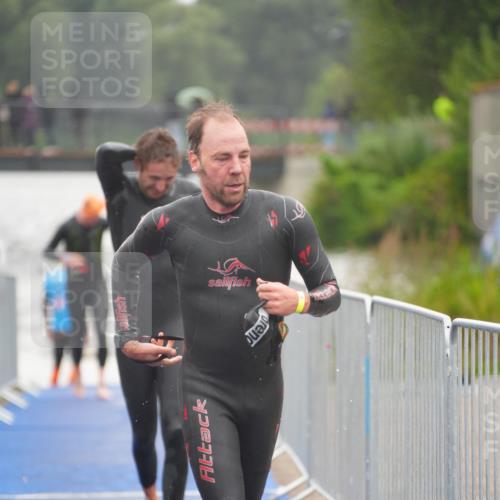 30.08.2026 - Elbe Triathlon Hamburg LAZAROV Photography http://msf.ph/oto/10031719 30.08.2026 08:38:12 Schwimmen 202, 260, 310, 338 meine-sportfotos.de