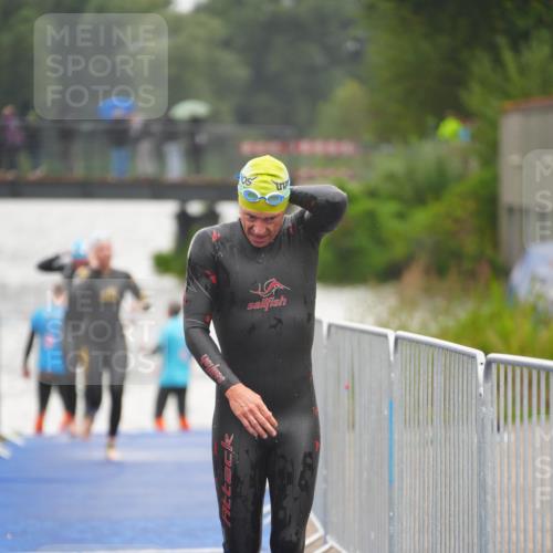 30.08.2026 - Elbe Triathlon Hamburg LAZAROV Photography http://msf.ph/oto/10031785 30.08.2026 08:38:36 Schwimmen 286, 359, 366 meine-sportfotos.de