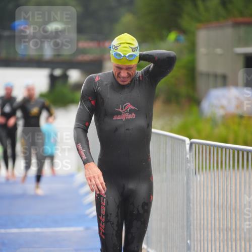 30.08.2026 - Elbe Triathlon Hamburg LAZAROV Photography http://msf.ph/oto/10031790 30.08.2026 08:38:37 Schwimmen 286, 359, 366 meine-sportfotos.de
