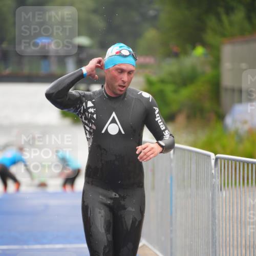 30.08.2026 - Elbe Triathlon Hamburg LAZAROV Photography http://msf.ph/oto/10031825 30.08.2026 08:38:43 Schwimmen 262, 286, 359, 366 meine-sportfotos.de