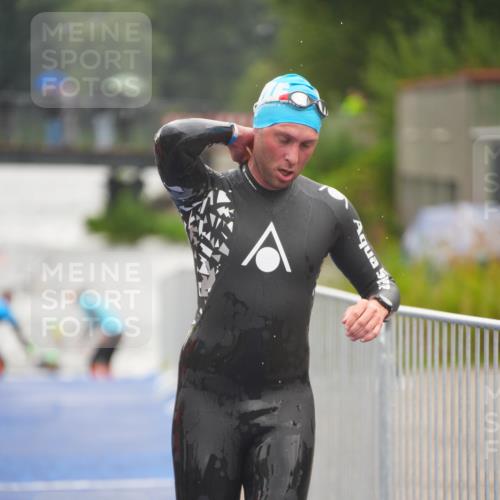 30.08.2026 - Elbe Triathlon Hamburg LAZAROV Photography http://msf.ph/oto/10031828 30.08.2026 08:38:43 Schwimmen 262, 286, 359, 366 meine-sportfotos.de