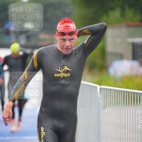 30.08.2026 - Elbe Triathlon Hamburg LAZAROV Photography http://msf.ph/oto/10031848 30.08.2026 08:39:02 Schwimmen 251, 255, 275, 284, 353 meine-sportfotos.de