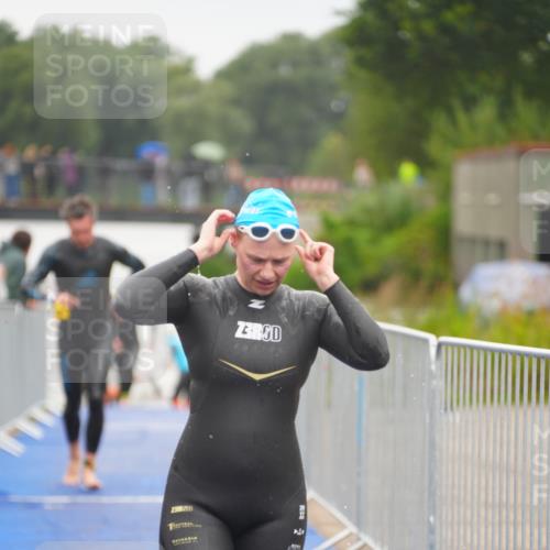30.08.2026 - Elbe Triathlon Hamburg LAZAROV Photography http://msf.ph/oto/10031912 30.08.2026 08:39:18 Schwimmen 251, 255, 270, 284, 351, 389, 391 meine-sportfotos.de