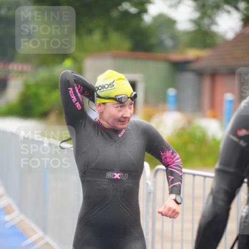 30.08.2026 - Elbe Triathlon Hamburg LAZAROV Photography http://msf.ph/oto/10031990 30.08.2026 08:39:40 Schwimmen 252, 263, 285, 297, 347, 380, 411 meine-sportfotos.de
