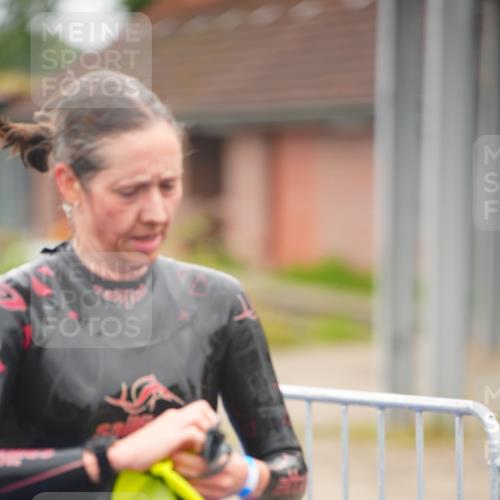 30.08.2026 - Elbe Triathlon Hamburg LAZAROV Photography http://msf.ph/oto/10032036 30.08.2026 08:39:50 Schwimmen 252, 285, 367, 380, 384, 411 meine-sportfotos.de