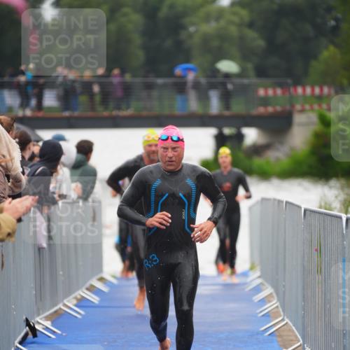 30.08.2026 - Elbe Triathlon Hamburg LAZAROV Photography http://msf.ph/oto/10032046 30.08.2026 08:40:09 Schwimmen 274, 287, 318 meine-sportfotos.de