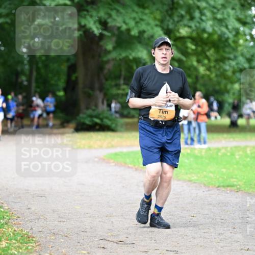 30.08.2026 - Blankeneser Heldenlauf Dr. Thomas Lammeyer http://msf.ph/oto/10032077 30.08.2026 10:35:54 Laufen 2529 meine-sportfotos.de