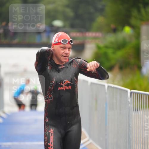 30.08.2026 - Elbe Triathlon Hamburg LAZAROV Photography http://msf.ph/oto/10032098 30.08.2026 08:40:21 Schwimmen 287, 314, 315, 341, 375 meine-sportfotos.de
