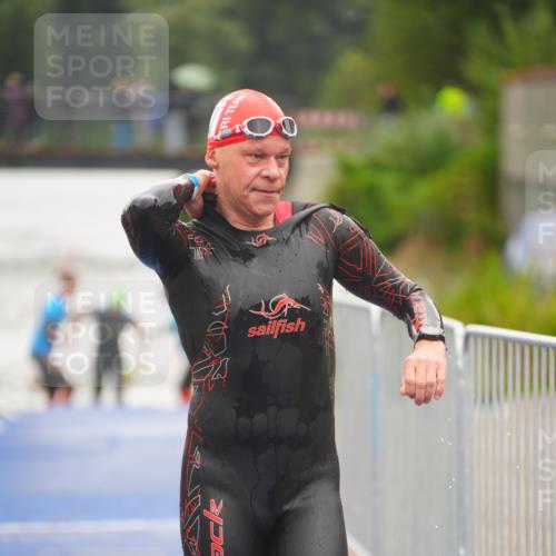30.08.2026 - Elbe Triathlon Hamburg LAZAROV Photography http://msf.ph/oto/10032100 30.08.2026 08:40:21 Schwimmen 287, 314, 315, 341, 375 meine-sportfotos.de