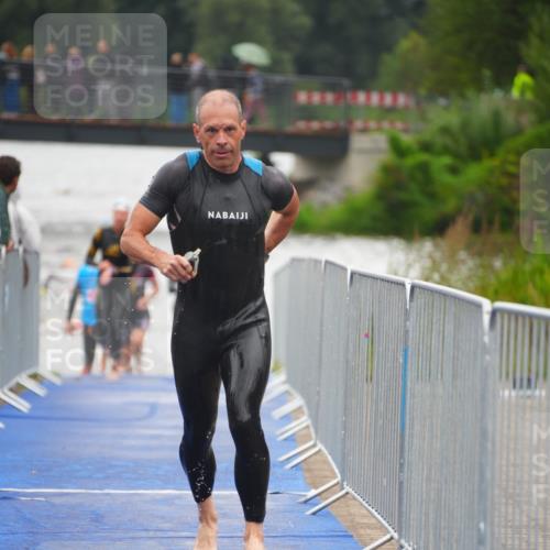 30.08.2026 - Elbe Triathlon Hamburg LAZAROV Photography http://msf.ph/oto/10032108 30.08.2026 08:40:29 Schwimmen 258, 314, 315, 341, 375 meine-sportfotos.de