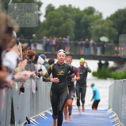 30.08.2026 - Elbe Triathlon Hamburg LAZAROV Photography http://msf.ph/oto/10032118 30.08.2026 08:40:35 Schwimmen 258, 288, 315, 343, 383 meine-sportfotos.de