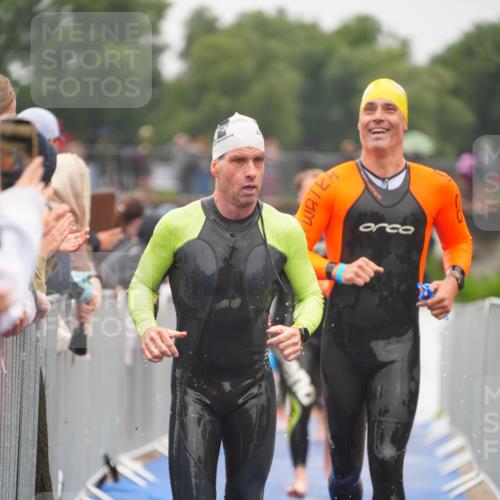 30.08.2026 - Elbe Triathlon Hamburg LAZAROV Photography http://msf.ph/oto/10032173 30.08.2026 08:40:51 Schwimmen 271, 281, 288, 321, 340, 343, 383 meine-sportfotos.de