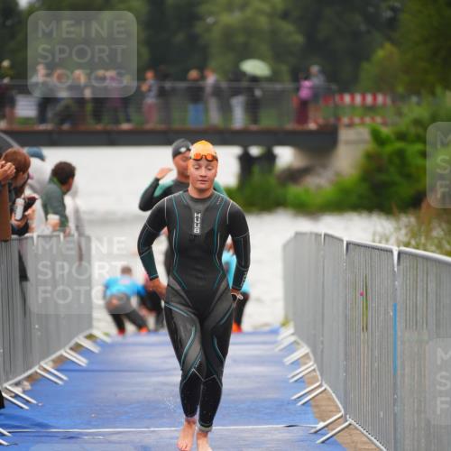 30.08.2026 - Elbe Triathlon Hamburg LAZAROV Photography http://msf.ph/oto/10032236 30.08.2026 08:41:08 Schwimmen 299, 301, 302, 321, 327, 329, 340, 369, 386, 393 meine-sportfotos.de