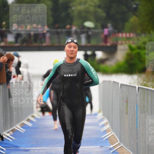 30.08.2026 - Elbe Triathlon Hamburg LAZAROV Photography http://msf.ph/oto/10032251 30.08.2026 08:41:11 Schwimmen 273, 299, 301, 302, 327, 329, 340, 369, 376, 386, 393 meine-sportfotos.de