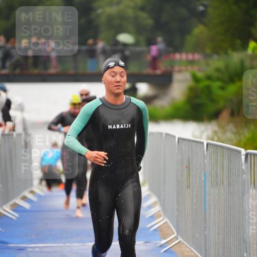 30.08.2026 - Elbe Triathlon Hamburg LAZAROV Photography http://msf.ph/oto/10032254 30.08.2026 08:41:11 Schwimmen 273, 299, 301, 302, 327, 329, 340, 369, 376, 386, 393 meine-sportfotos.de