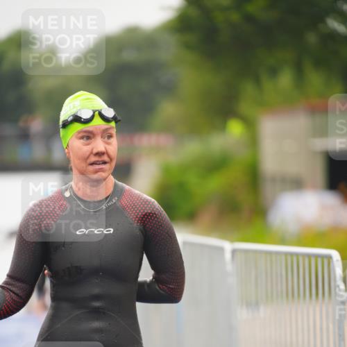 30.08.2026 - Elbe Triathlon Hamburg LAZAROV Photography http://msf.ph/oto/10032365 30.08.2026 08:41:36 Schwimmen 259, 292, 305, 317, 354 meine-sportfotos.de