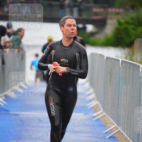 30.08.2026 - Elbe Triathlon Hamburg LAZAROV Photography http://msf.ph/oto/10032385 30.08.2026 08:41:44 Schwimmen 292, 298, 325, 354, 363, 379 meine-sportfotos.de