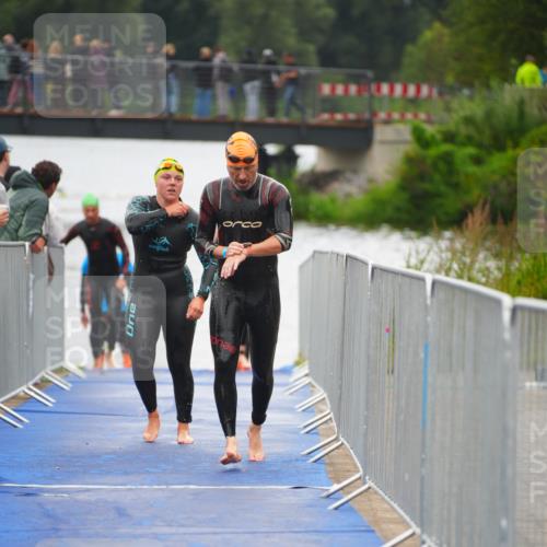 30.08.2026 - Elbe Triathlon Hamburg LAZAROV Photography http://msf.ph/oto/10032390 30.08.2026 08:41:47 Schwimmen 298, 325, 354, 363, 379 meine-sportfotos.de