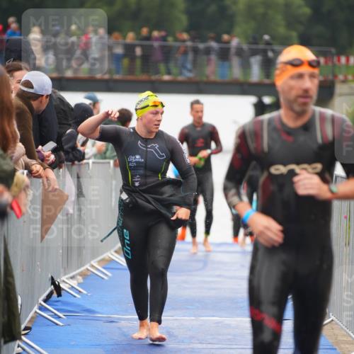 30.08.2026 - Elbe Triathlon Hamburg LAZAROV Photography http://msf.ph/oto/10032408 30.08.2026 08:41:51 Schwimmen 253, 298, 325, 363, 379 meine-sportfotos.de