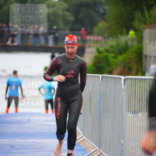 30.08.2026 - Elbe Triathlon Hamburg LAZAROV Photography http://msf.ph/oto/10032441 30.08.2026 08:42:01 Schwimmen 253, 298, 348, 379 meine-sportfotos.de