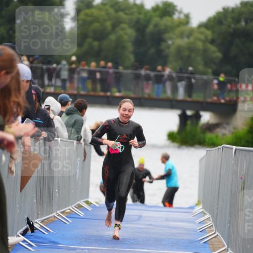30.08.2026 - Elbe Triathlon Hamburg LAZAROV Photography http://msf.ph/oto/10032458 30.08.2026 08:42:19 Schwimmen 358 meine-sportfotos.de