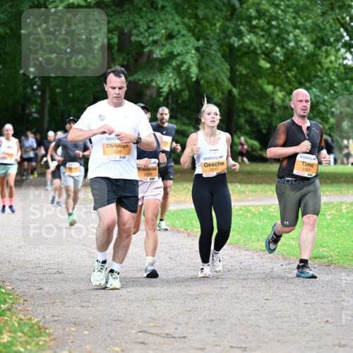 30.08.2026 - Blankeneser Heldenlauf Dr. Thomas Lammeyer http://msf.ph/oto/10032535 30.08.2026 10:36:49 Laufen 2245, 2508, 2517, 2322 meine-sportfotos.de